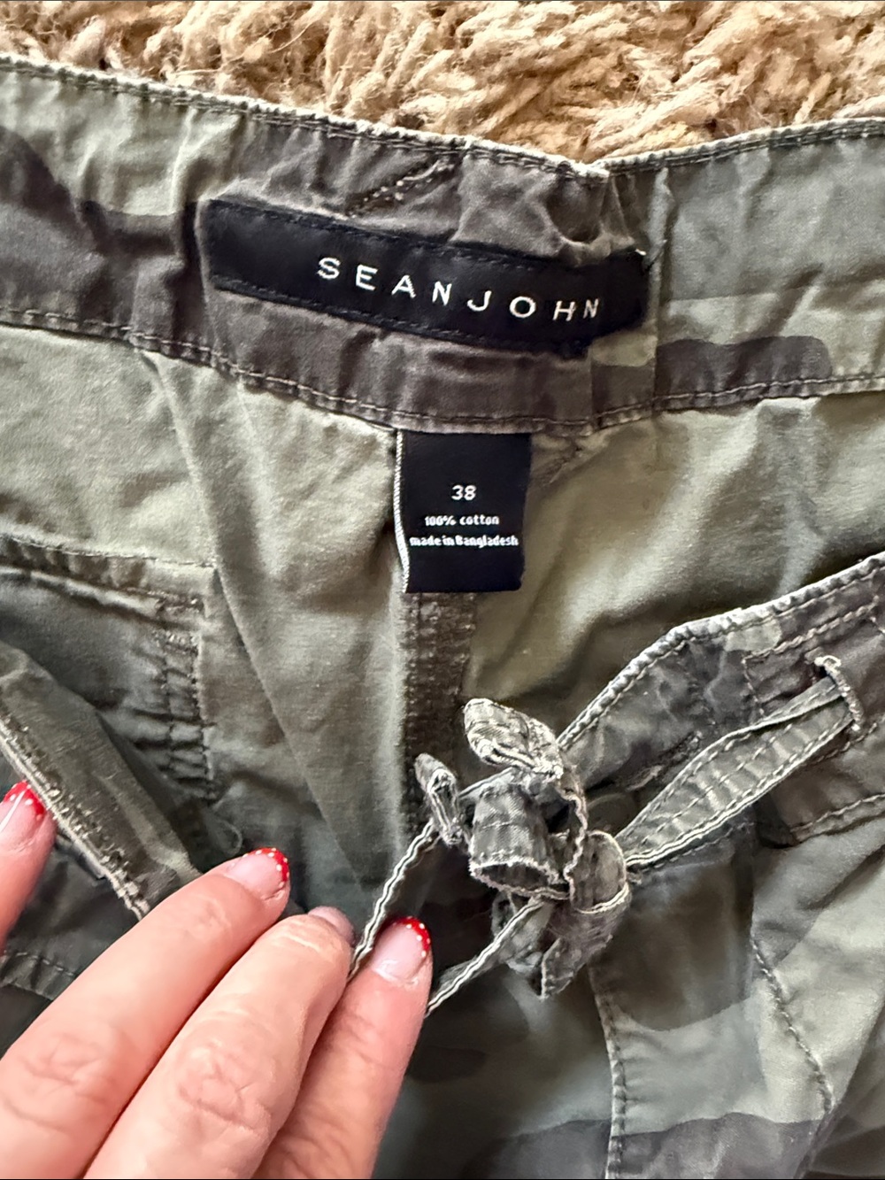 Sean John Men's Camo Cargo Shorts in Olive Green - Picture 2 of 5